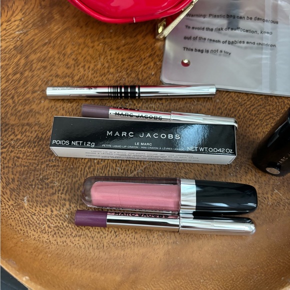 Mark Jacobs beauty set - Picture 3 of 9